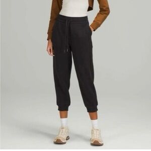 Lululemon Scuba Crop Women's Black Jogger Pants